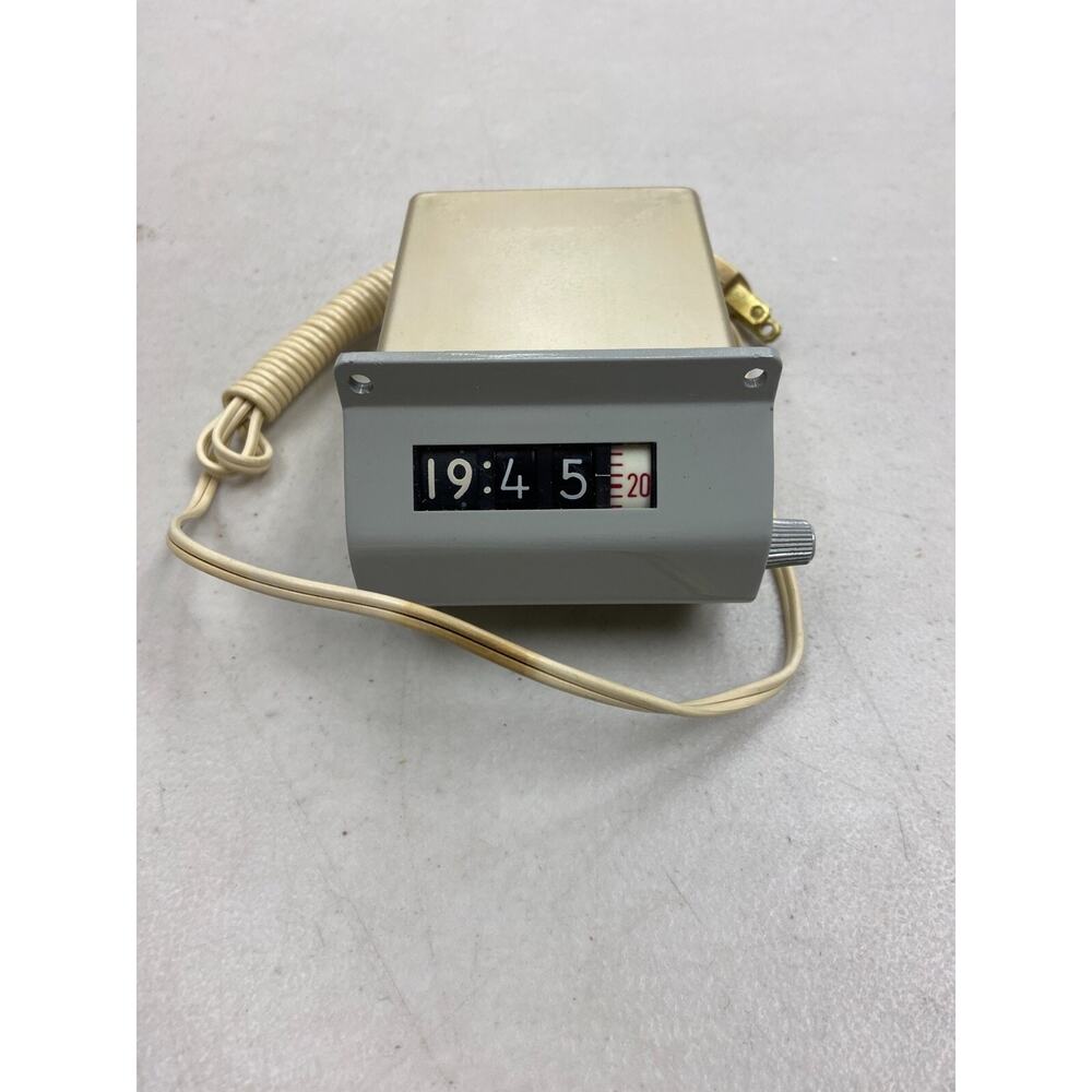 VINTAGE Haydon Switch and Instrument HSI Digital Flip Clock
